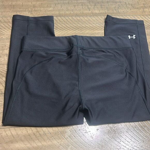 Under Armour compression Capri leggings size large - Picture 5 of 10